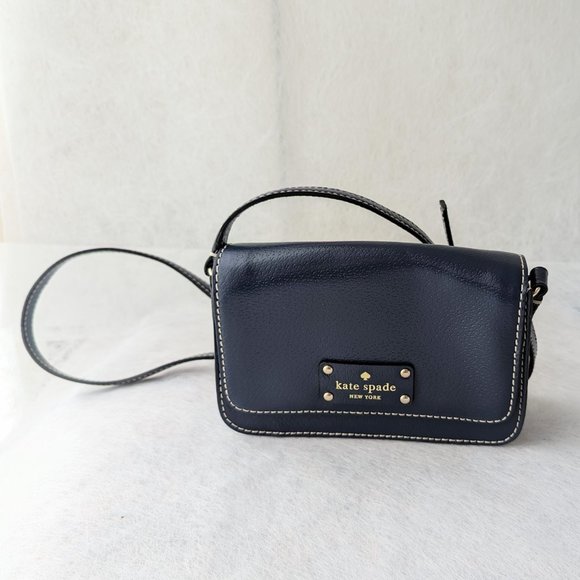 Kate Spade Wellesley Small Fynn Crossbody Bag WKRU1527 - Picture 2 of 8